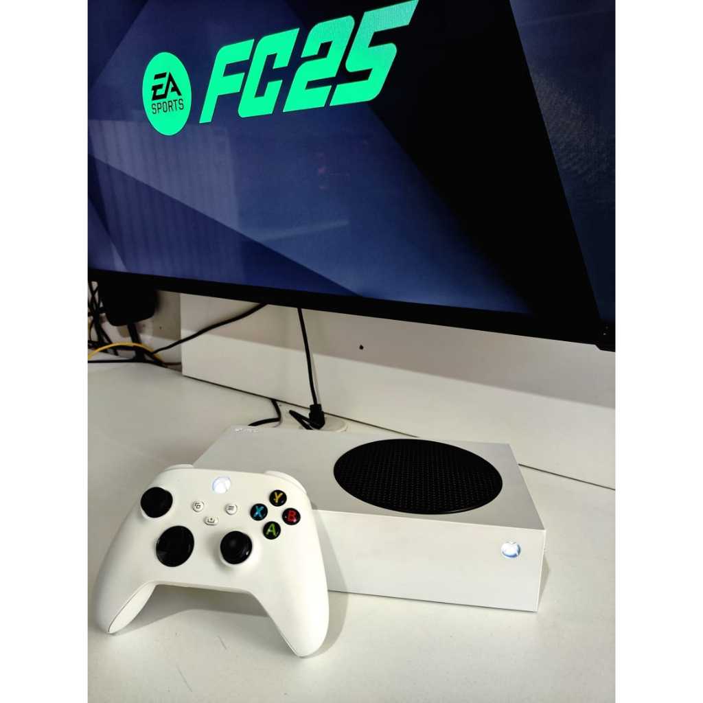 XBOX SERIES S SEMINOVO + FC 25 JÁ INSTALADO